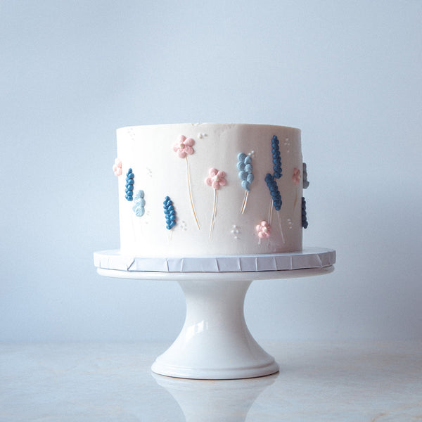 Vegane Torte mit Buttercreme Blumen