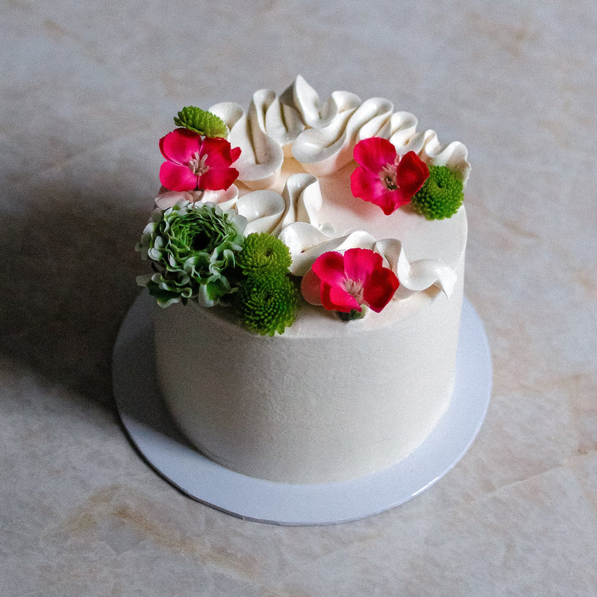 künstliche blumen für torte Vegane Torte mit frischen Blumen online bestellen • plants.food.mind