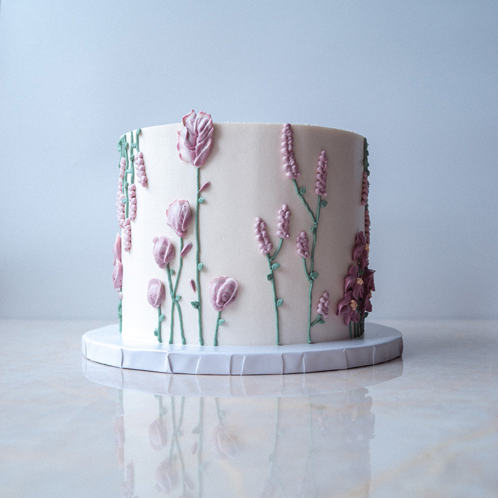 Vegane Torte in flieder